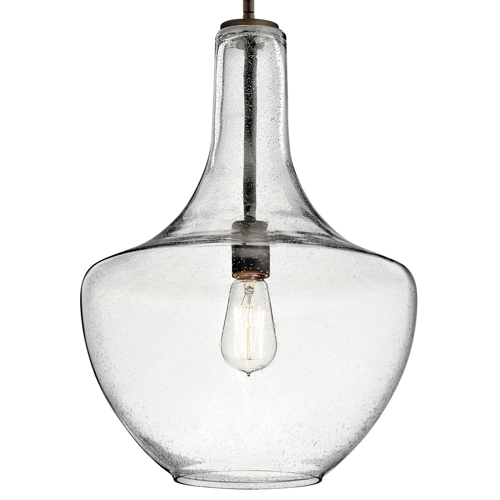 Close up view of the glass on the Everly pendant 42046OZCS