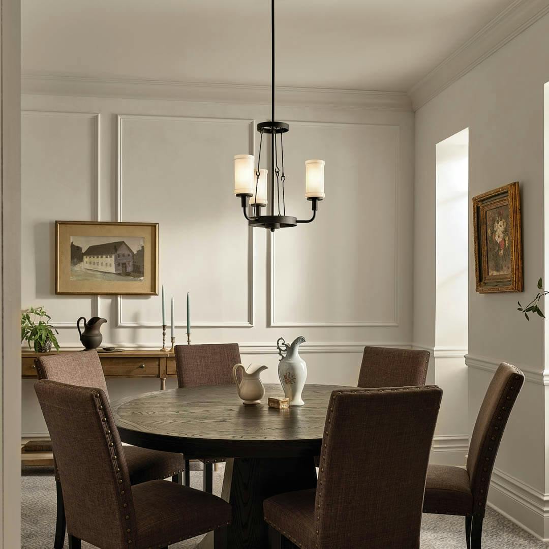 Day time Dining Room featuring Vetivene 52450BKT