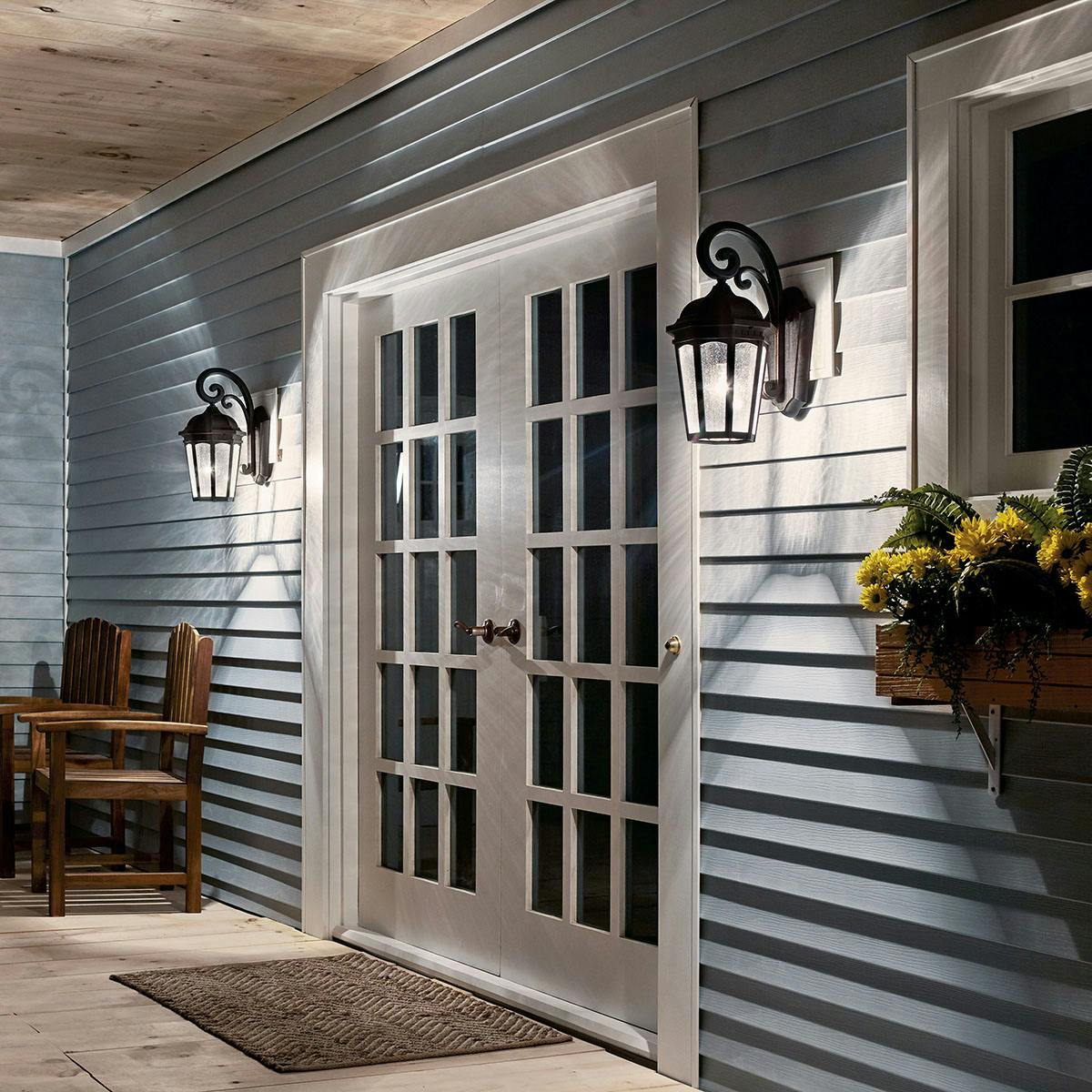 Night time Exterior image featuring Courtyard outdoor wall light 9033RZ