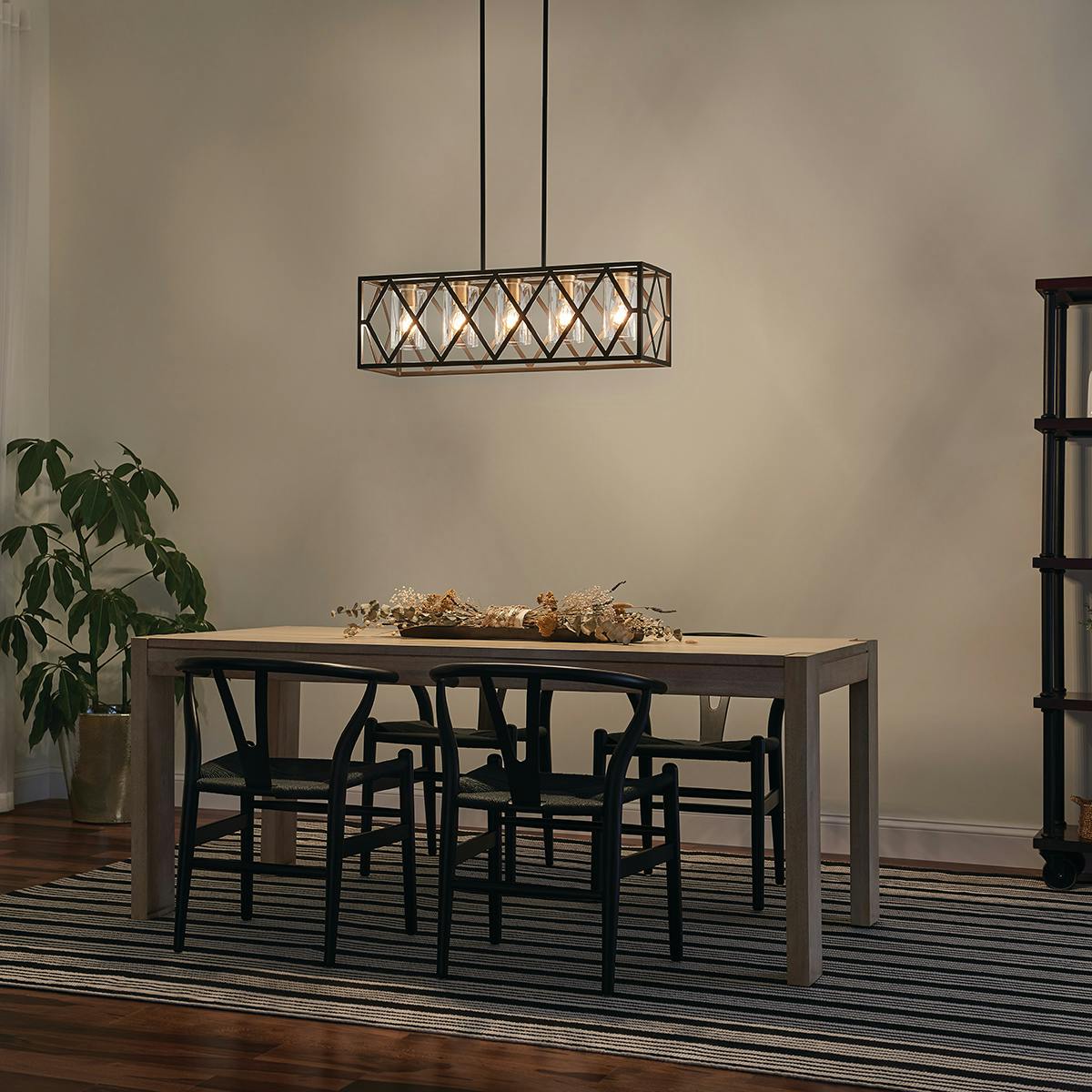 Dining roomfeaturing Solander 82317